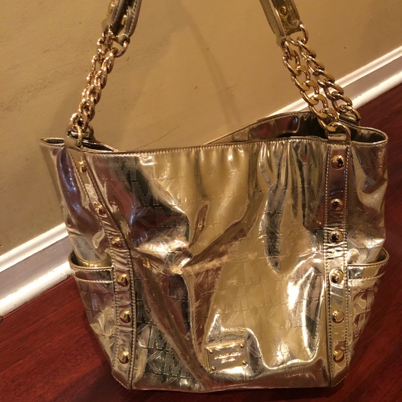 Michael Kors Gold metallic handbag - Picture 3 of 5
